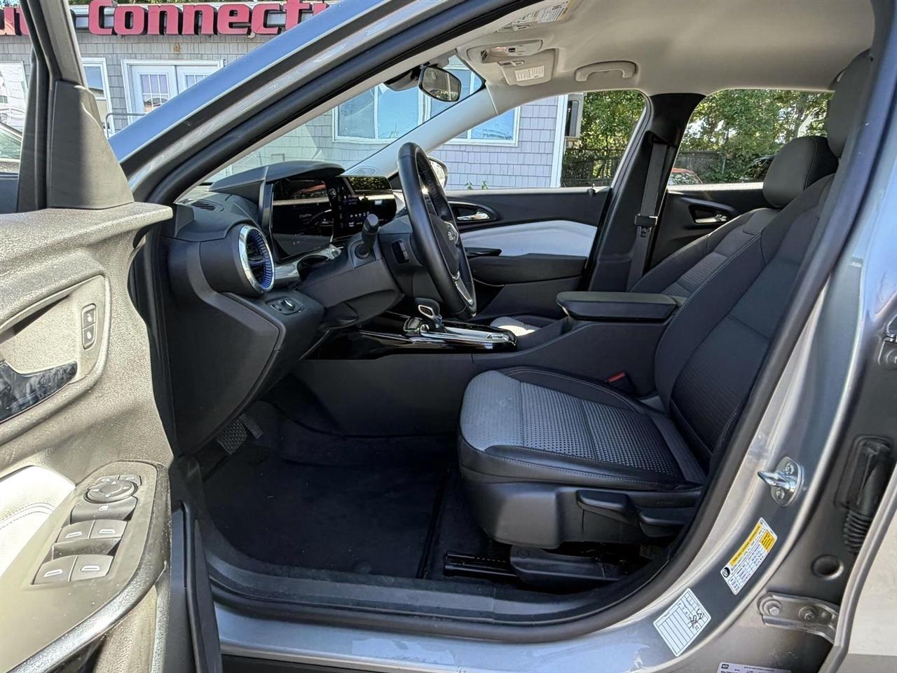 Chevrolet Trax FWD 4dr LT 2025