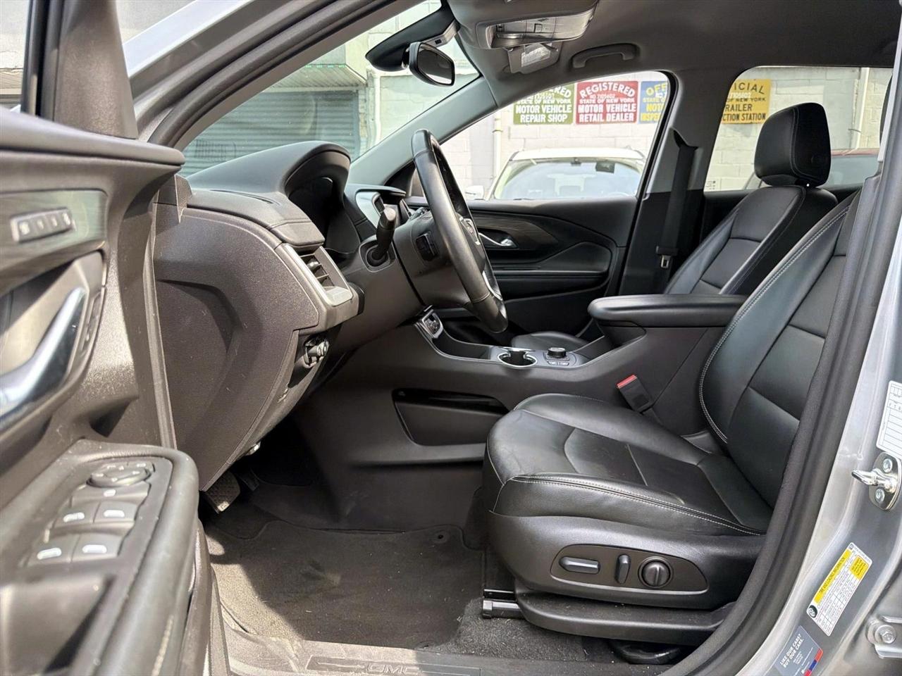 GMC Terrain AWD 4dr SLT 2024