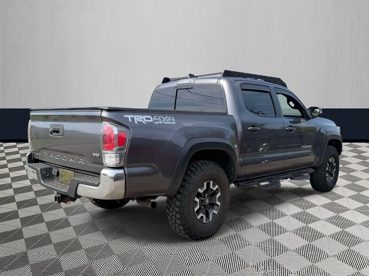Toyota Tacoma 4WD TRD Off Road Double Cab 5' Bed V6 MT (Natl) 2021