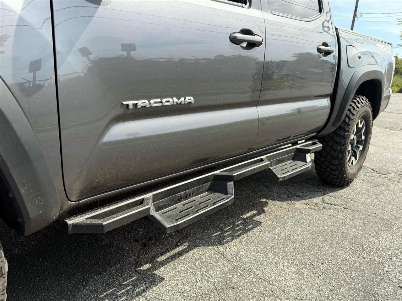 Toyota Tacoma 4WD TRD Off Road Double Cab 5' Bed V6 MT (Natl) 2021