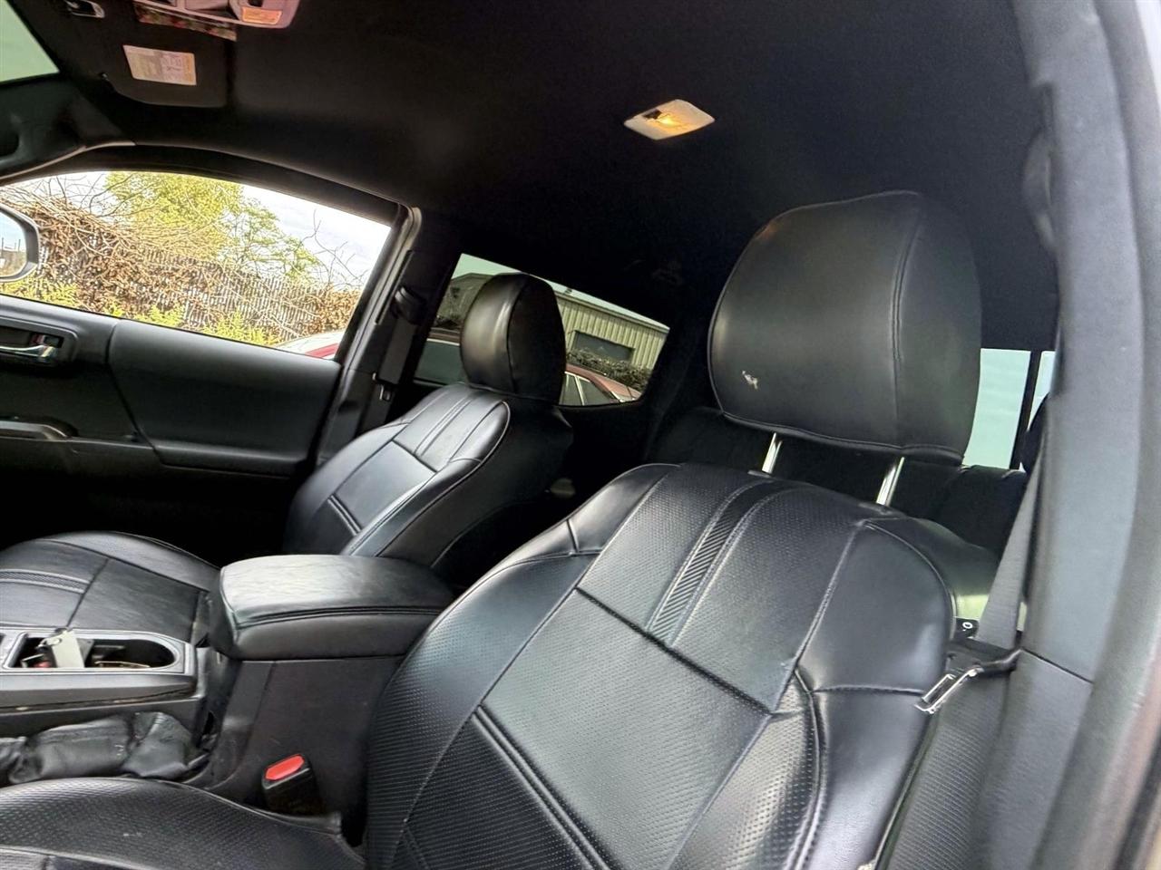 Toyota Tacoma 4WD TRD Off Road Double Cab 5' Bed V6 MT (Natl) 2021