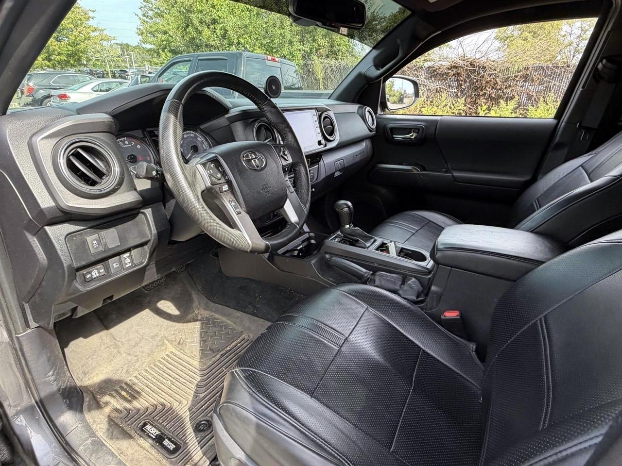 Toyota Tacoma 4WD TRD Off Road Double Cab 5' Bed V6 MT (Natl) 2021