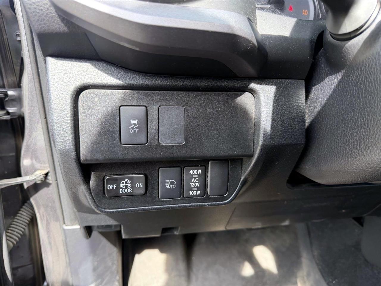Toyota Tacoma 4WD TRD Off Road Double Cab 5' Bed V6 MT (Natl) 2021