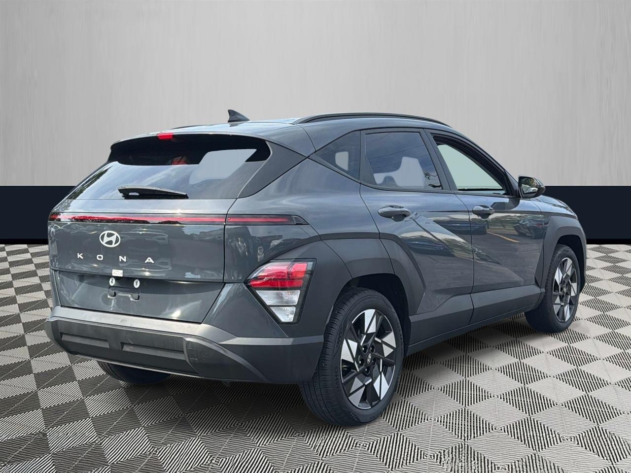 Hyundai Kona SEL FWD 2024