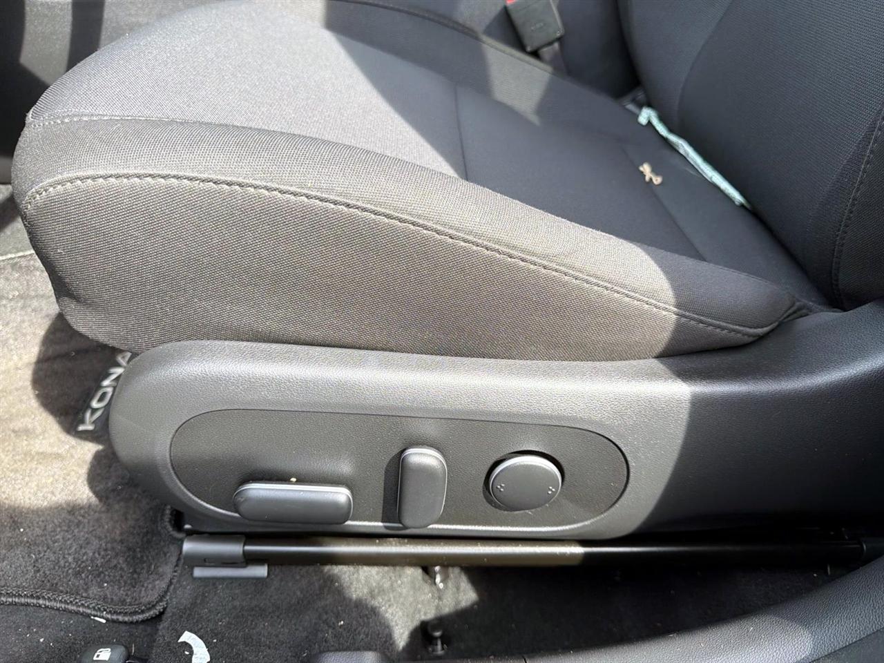 Hyundai Kona SEL FWD 2024