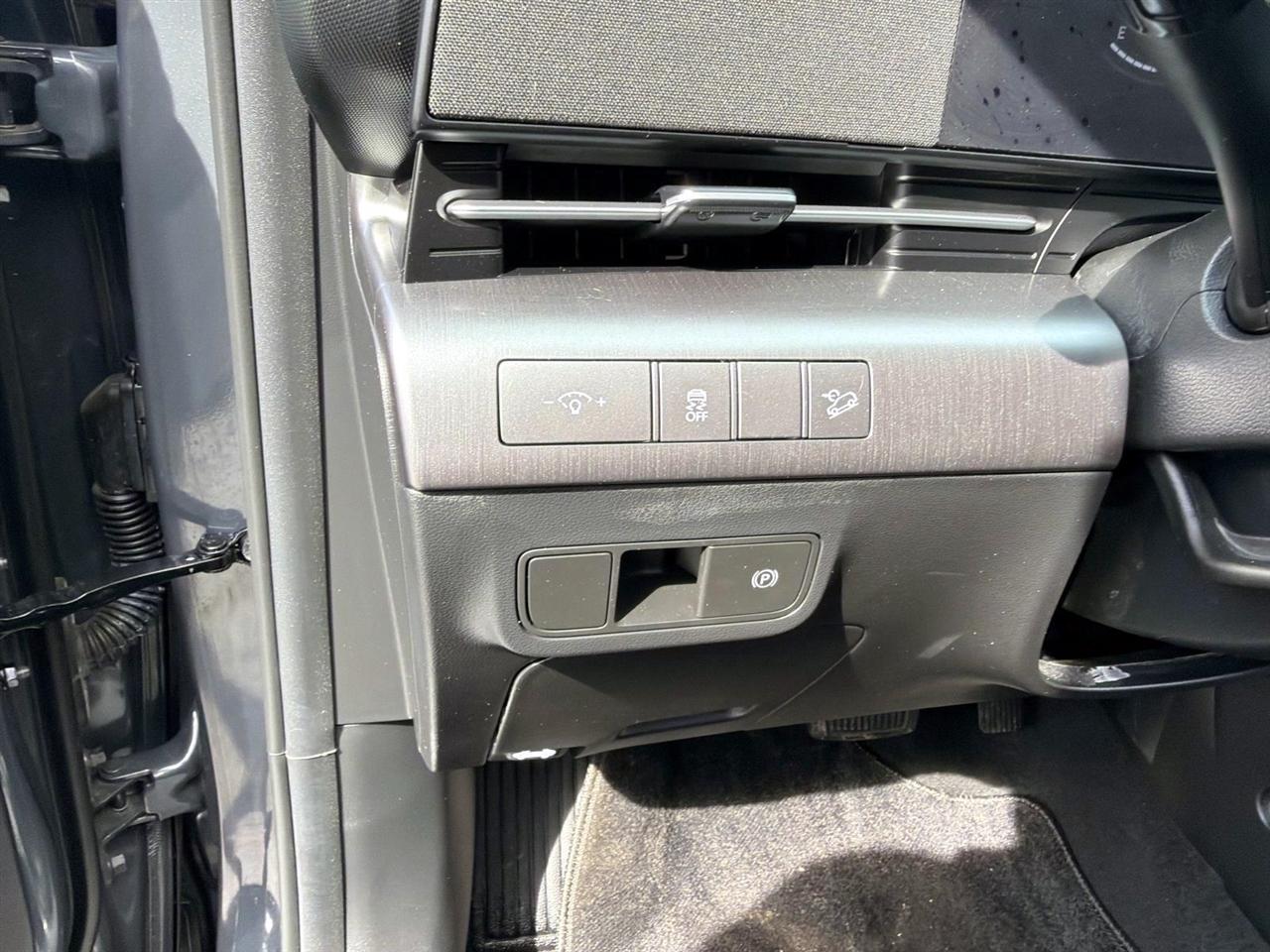 Hyundai Kona SEL FWD 2024