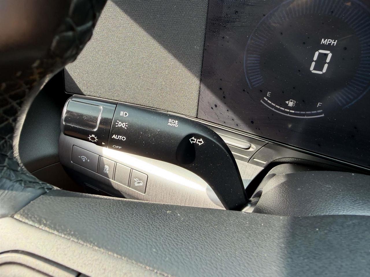 Hyundai Kona SEL FWD 2024