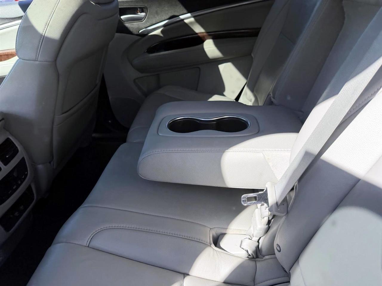 Acura MDX SH-AWD w/Technology Pkg 2017
