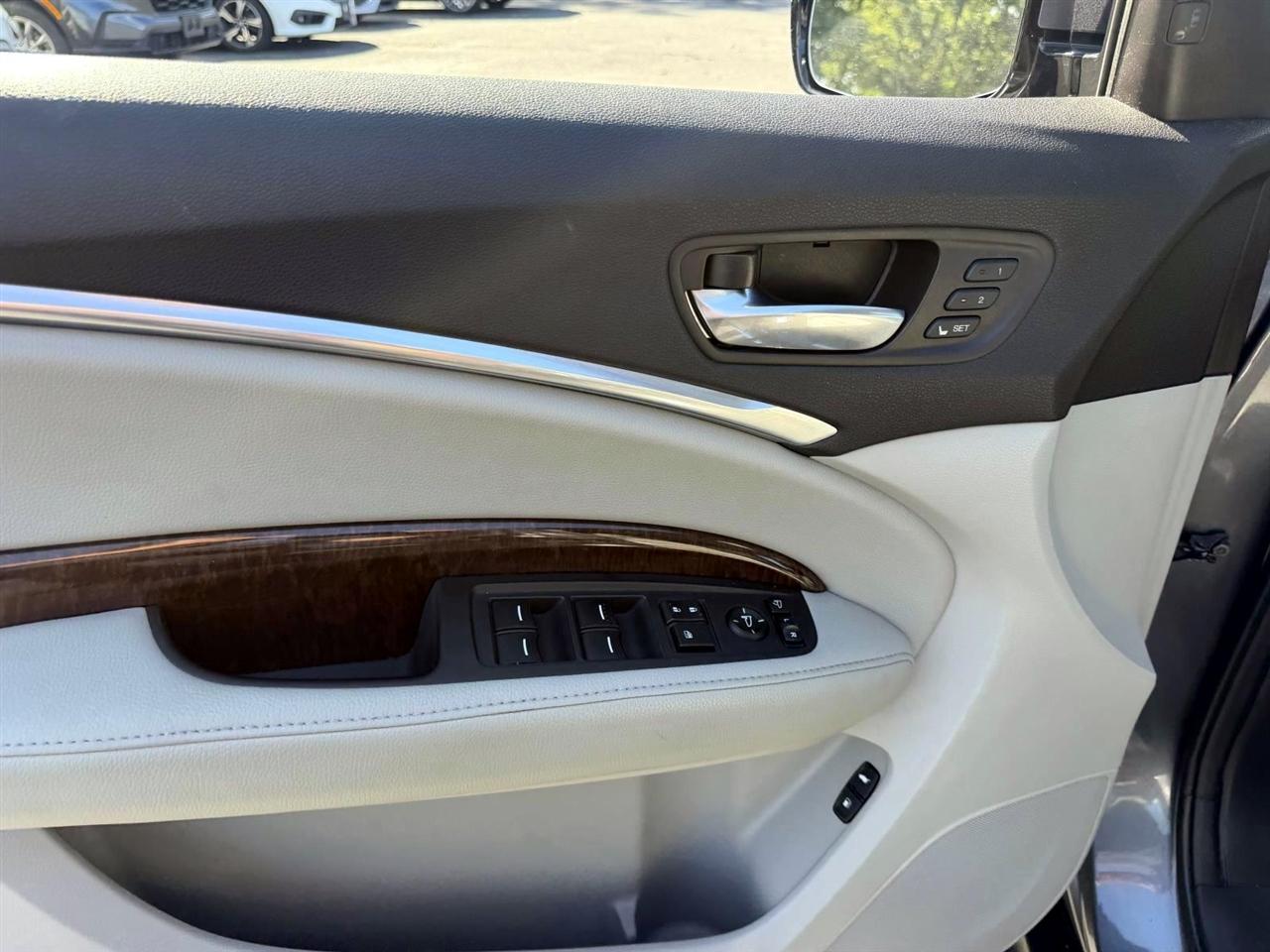 Acura MDX SH-AWD w/Technology Pkg 2017