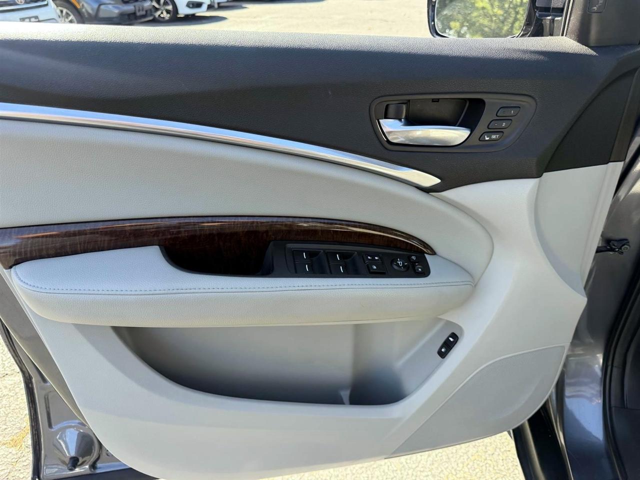 Acura MDX SH-AWD w/Technology Pkg 2017