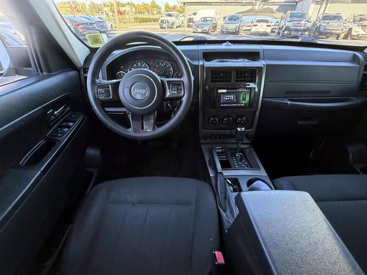 Jeep Liberty 4WD 4dr Sport 2012