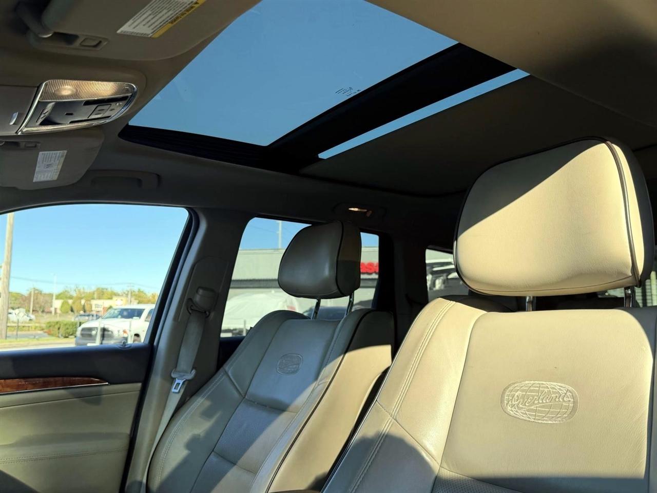 Jeep Grand Cherokee 4WD 4dr Overland 2011