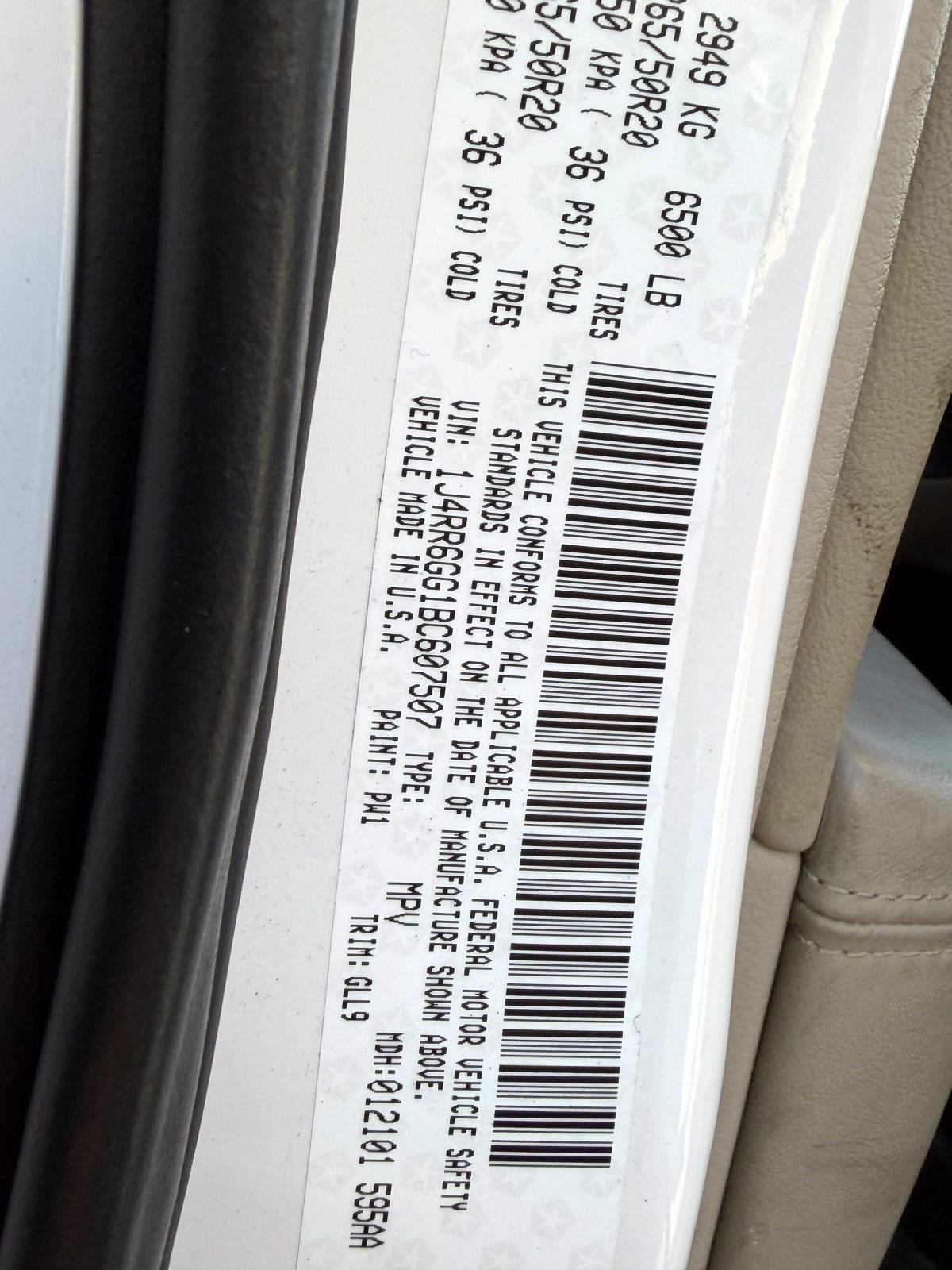 Jeep Grand Cherokee 4WD 4dr Overland 2011