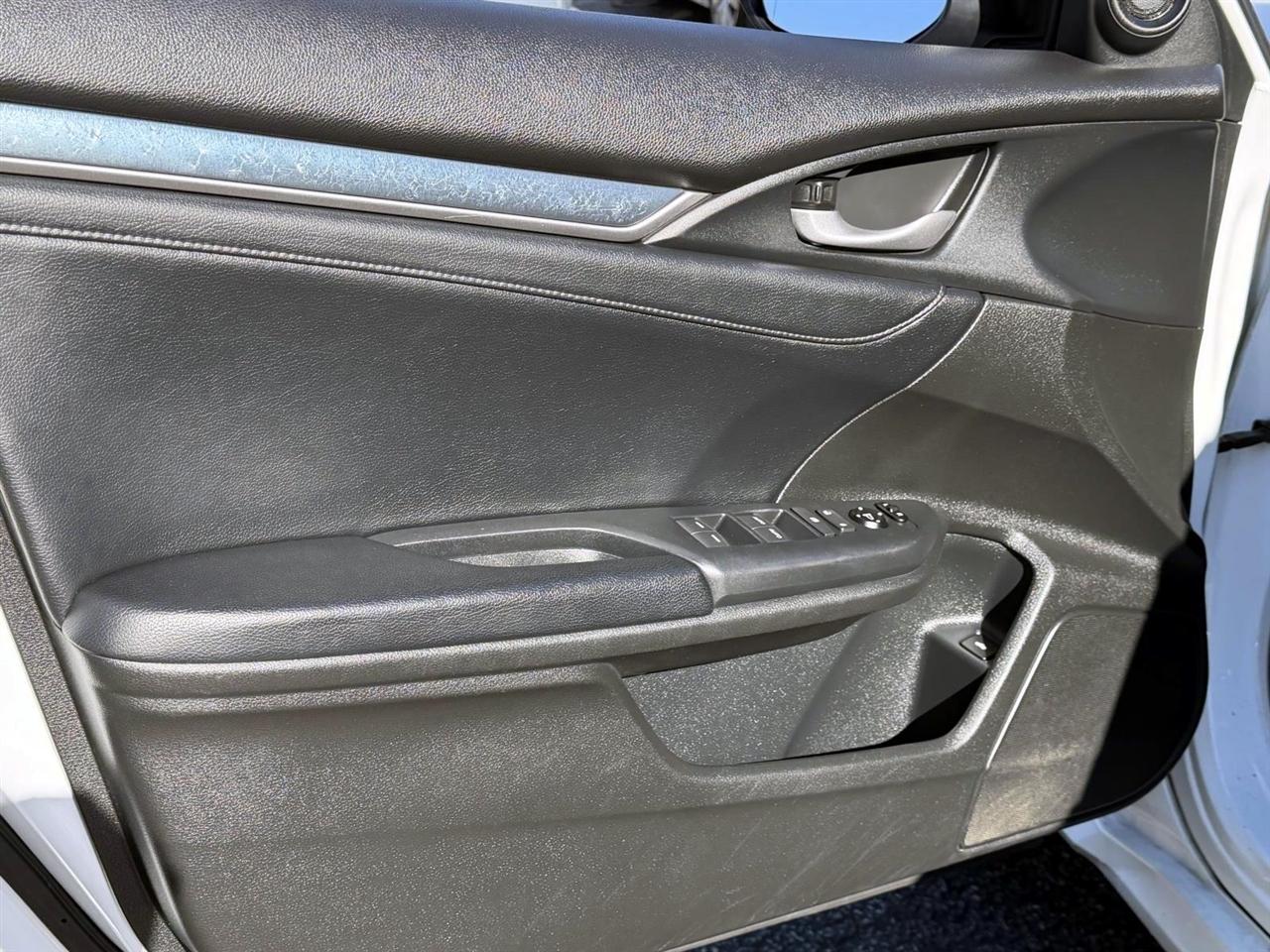 Honda Civic Sedan 4dr CVT Touring 2016
