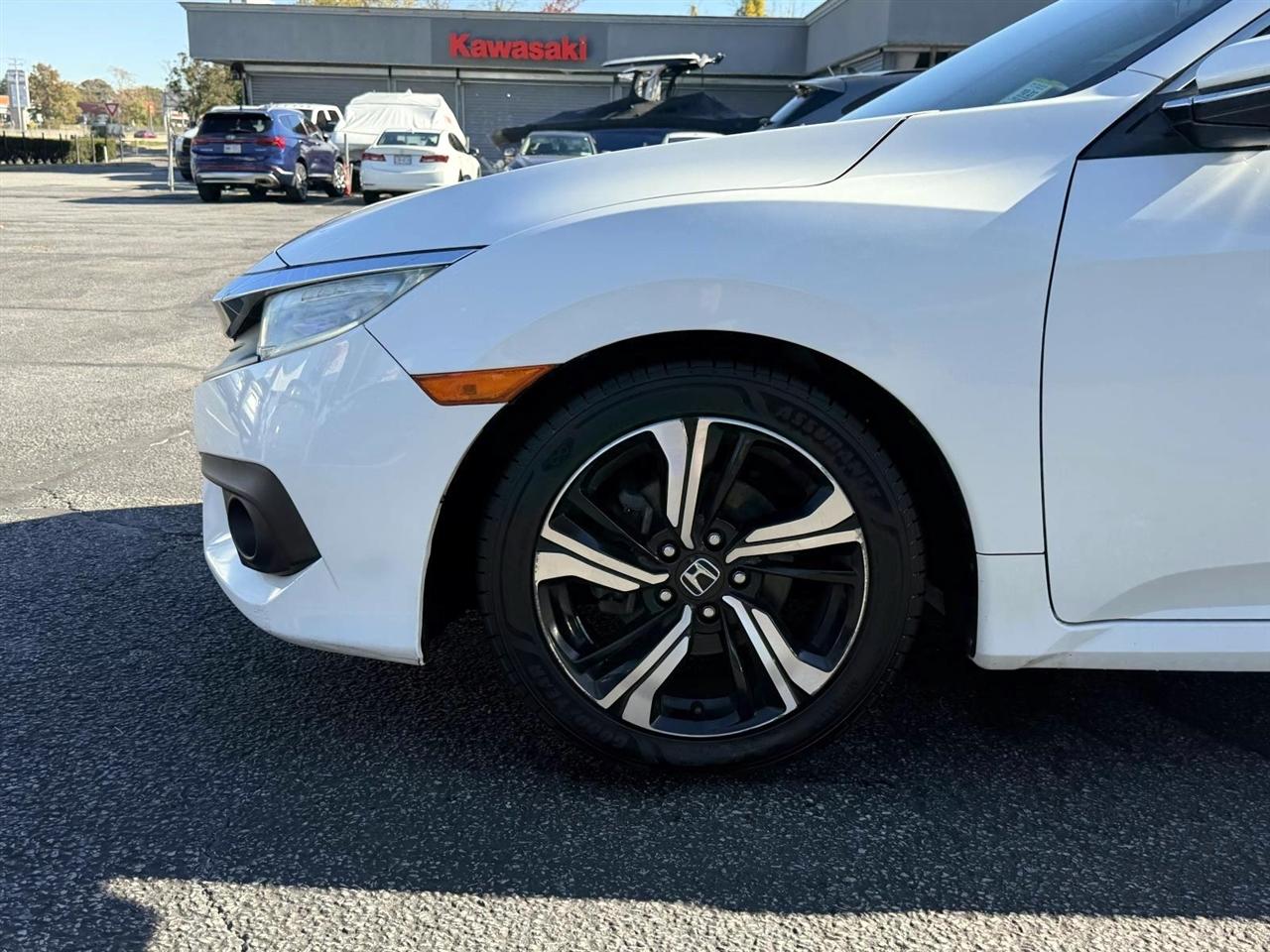 Honda Civic Sedan 4dr CVT Touring 2016