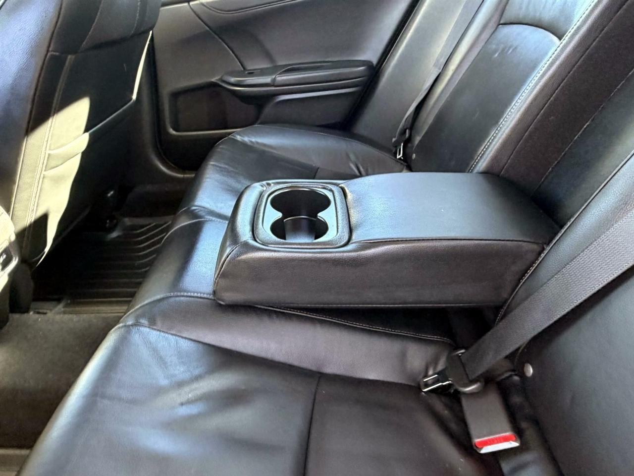 Honda Civic Sedan 4dr CVT Touring 2016