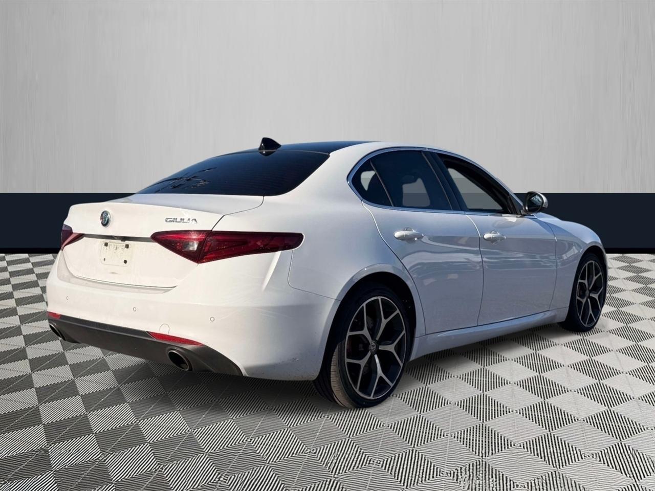 Alfa Romeo Giulia Ti AWD 2021