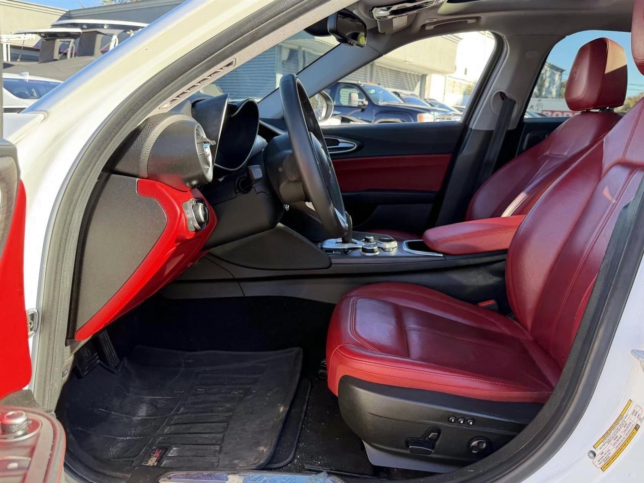 Alfa Romeo Giulia Ti AWD 2021