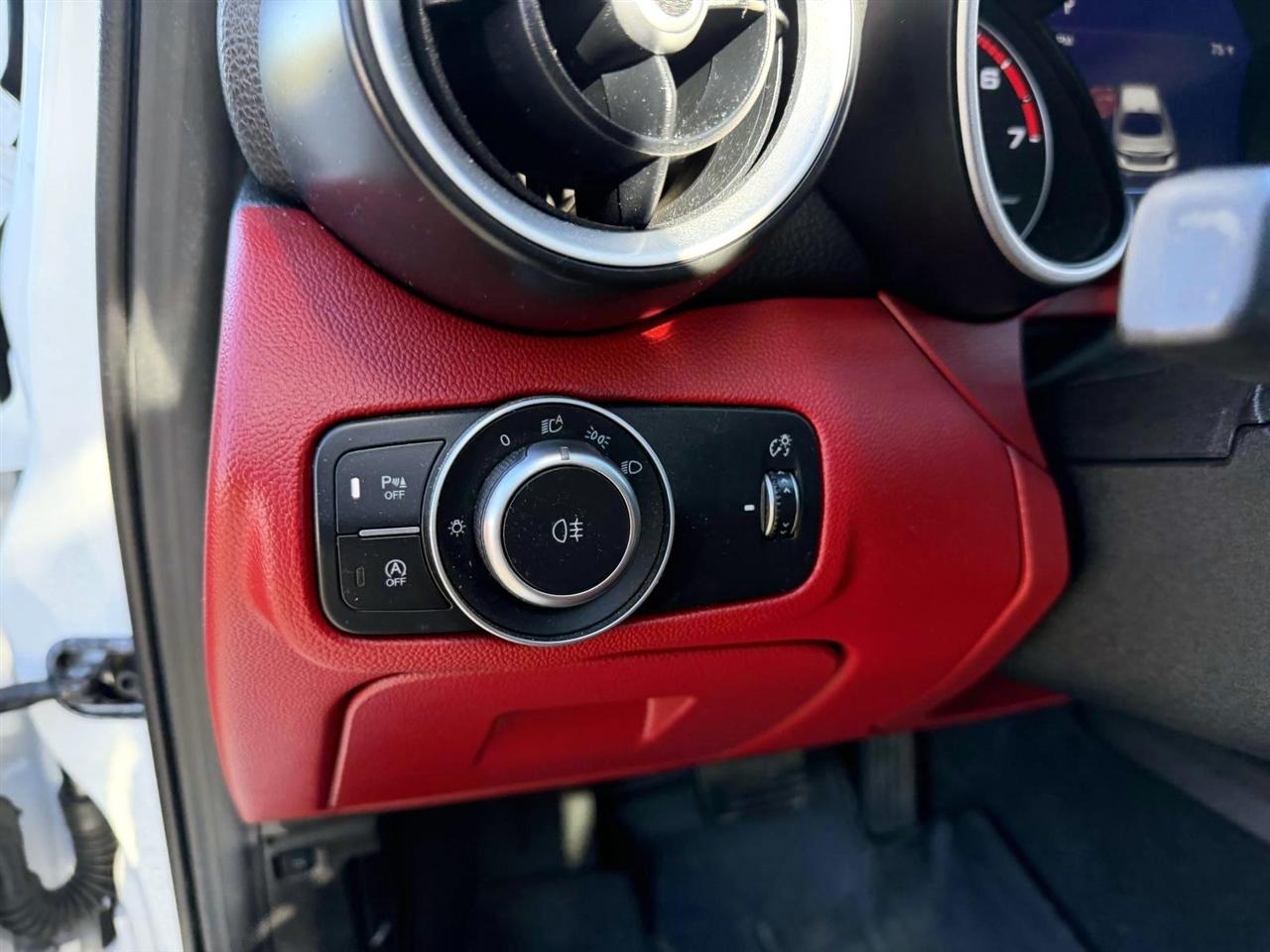 Alfa Romeo Giulia Ti AWD 2021