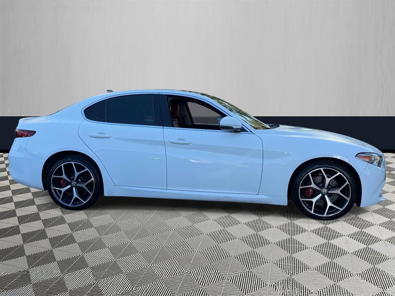 Alfa Romeo Giulia Ti AWD 2021
