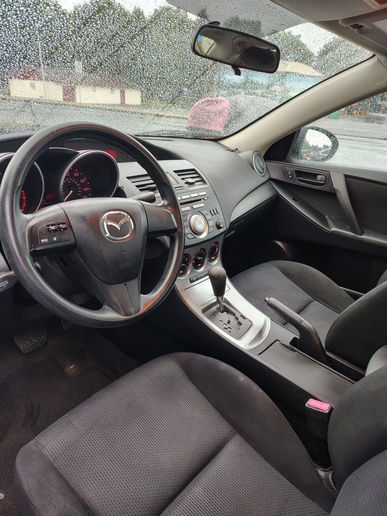 Mazda MAZDA3  2011