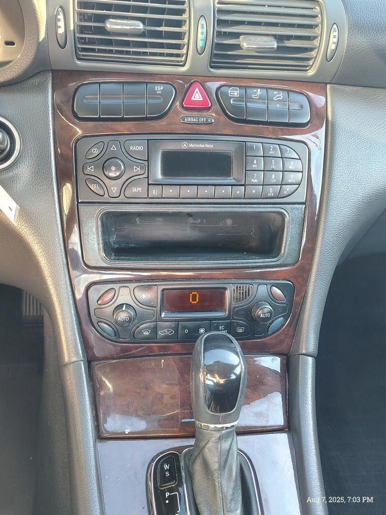 Mercedes-Benz C-Class  2002