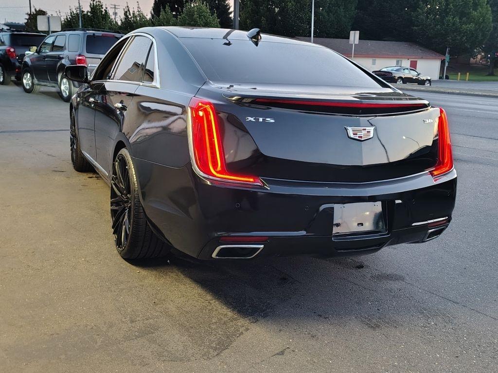 Cadillac XTS  2019