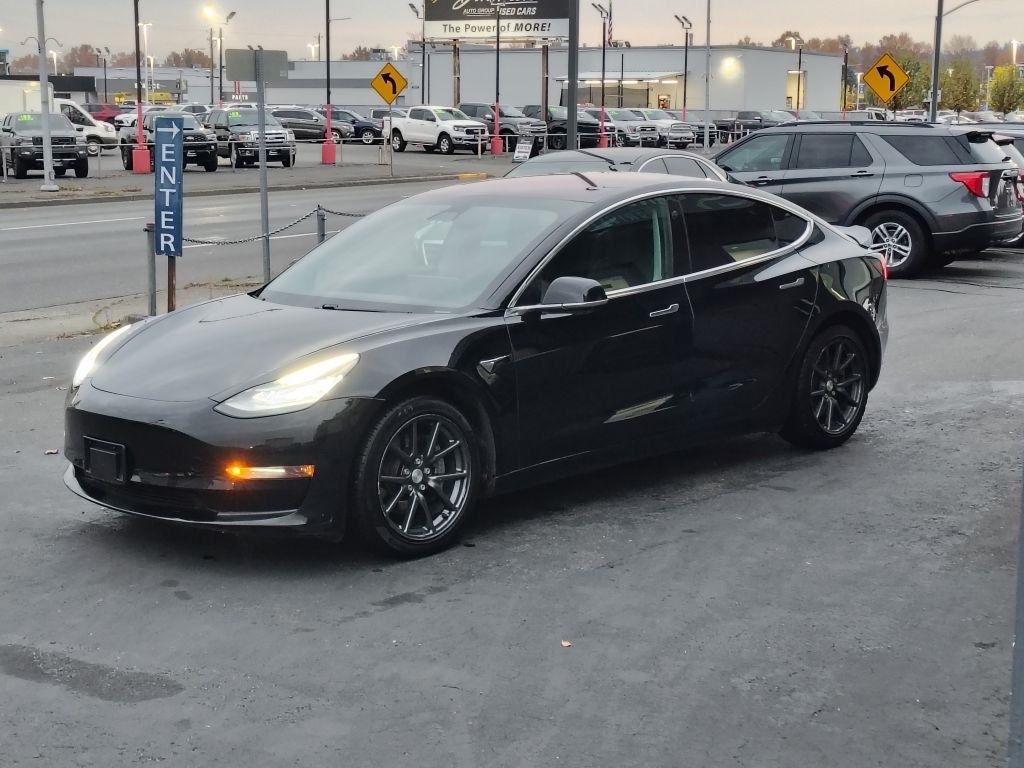Tesla Model 3  2018