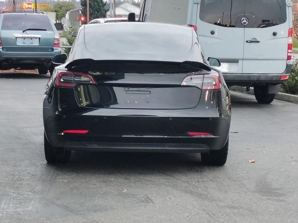Tesla Model 3  2018