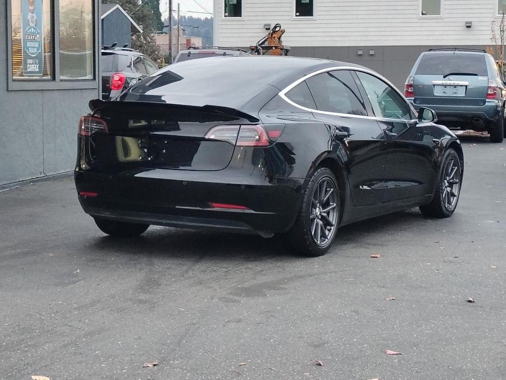 Tesla Model 3  2018