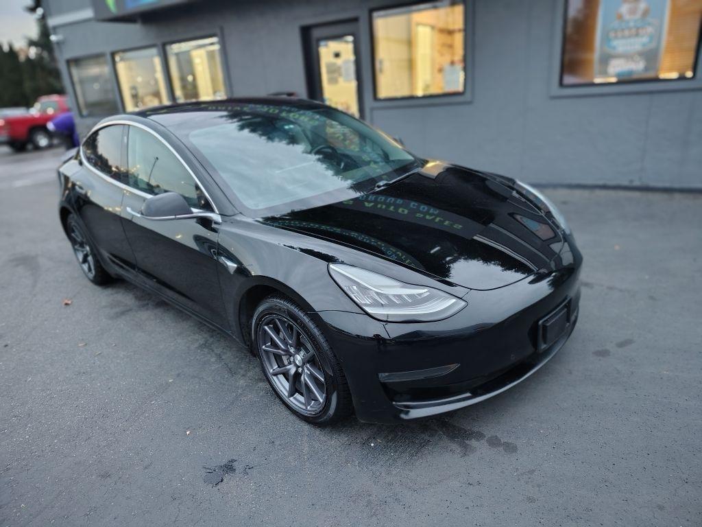 Tesla Model 3  2018
