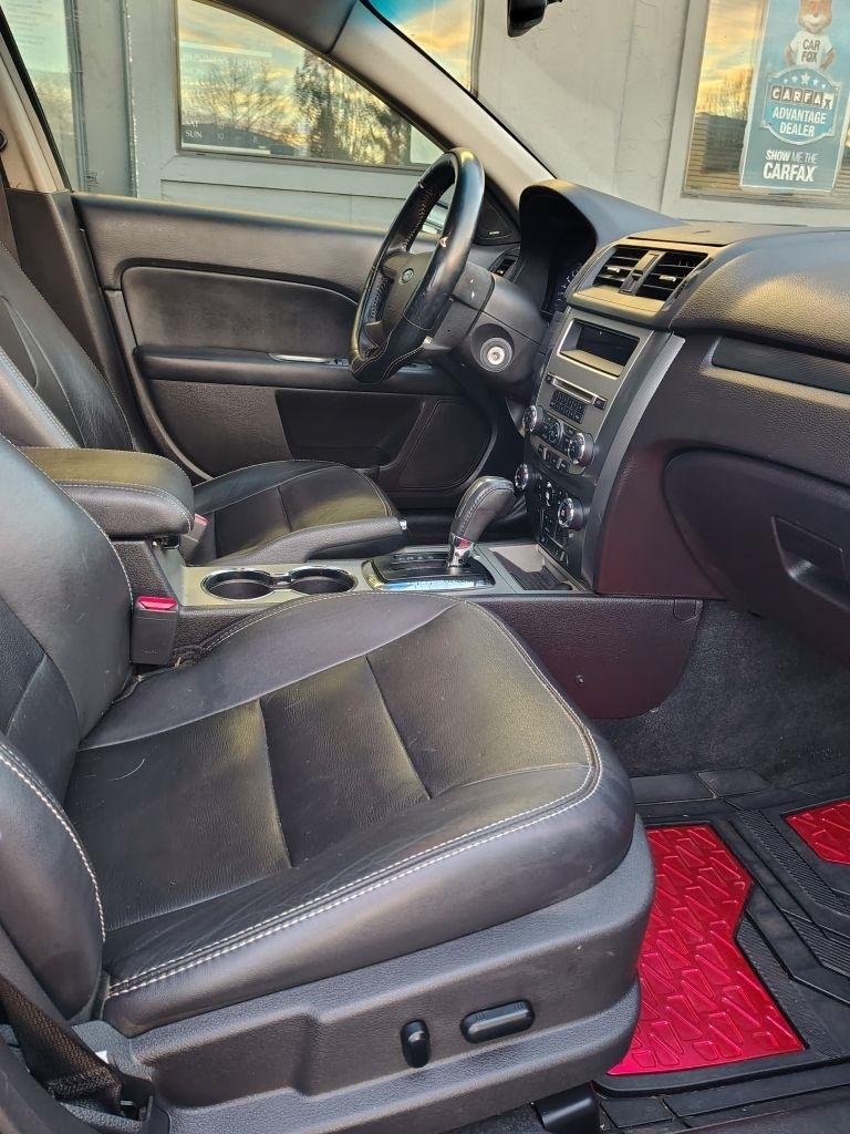 Ford Fusion  2011