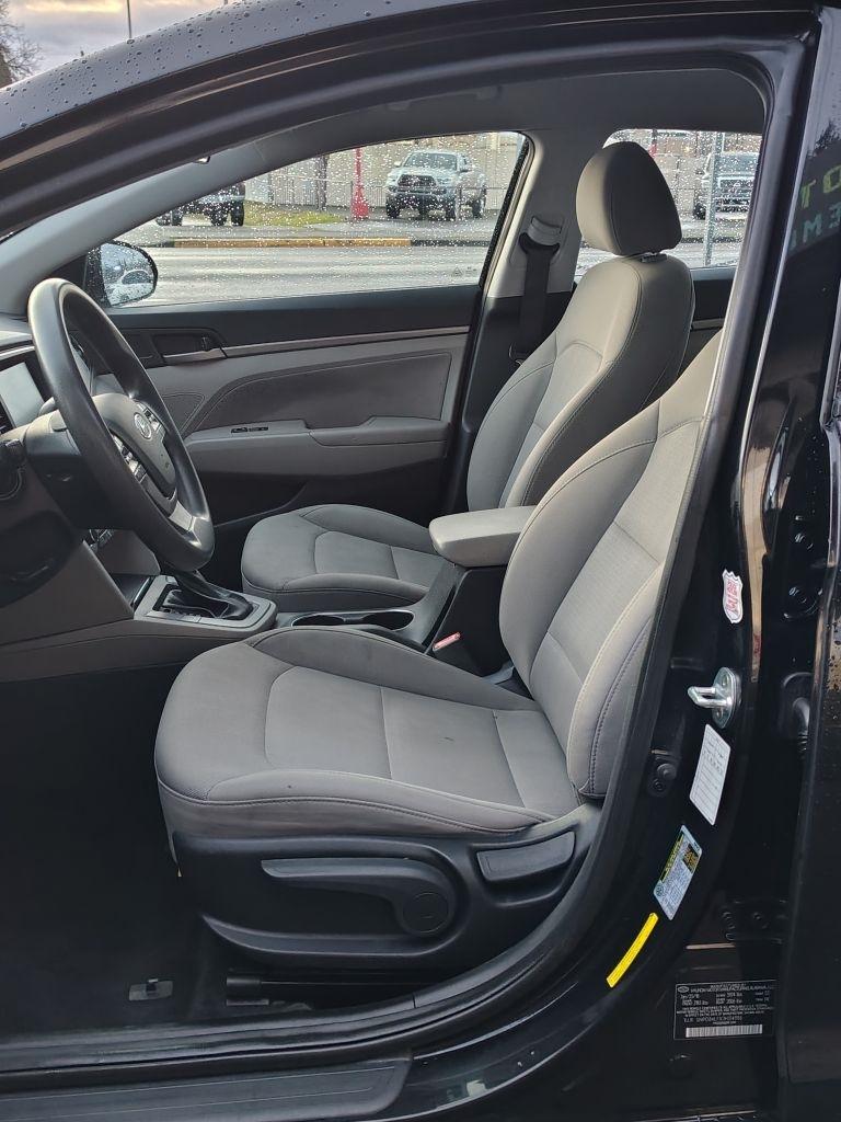 Hyundai Elantra  2018