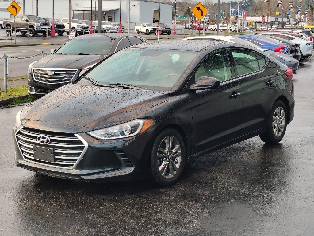 Hyundai Elantra  2018