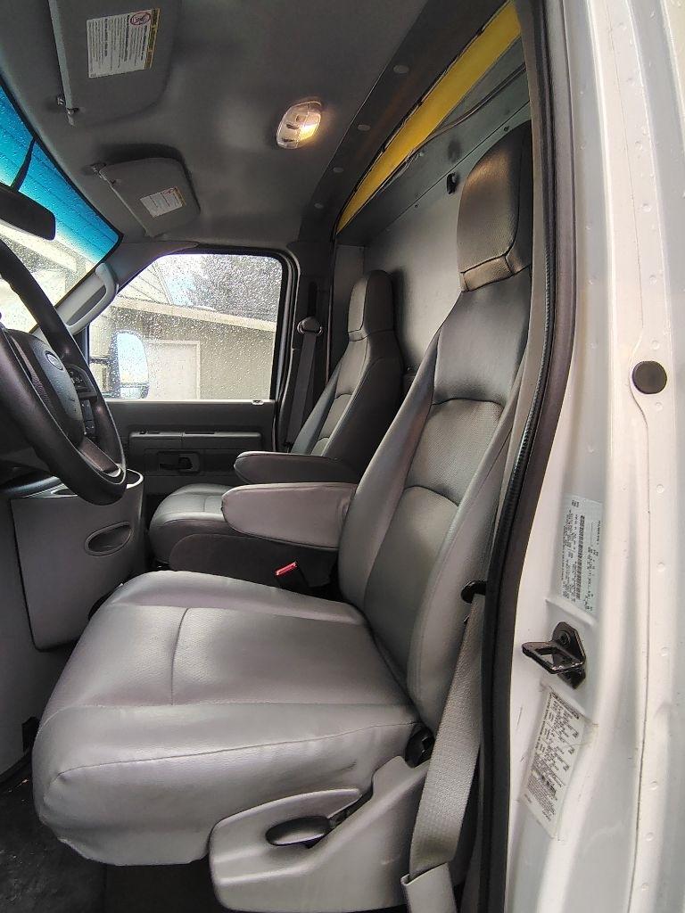 Ford Econoline  2022