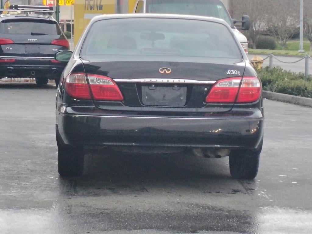 Infiniti I30  2001