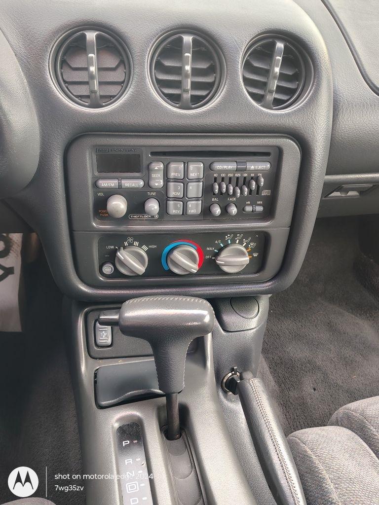 Pontiac Firebird  1998