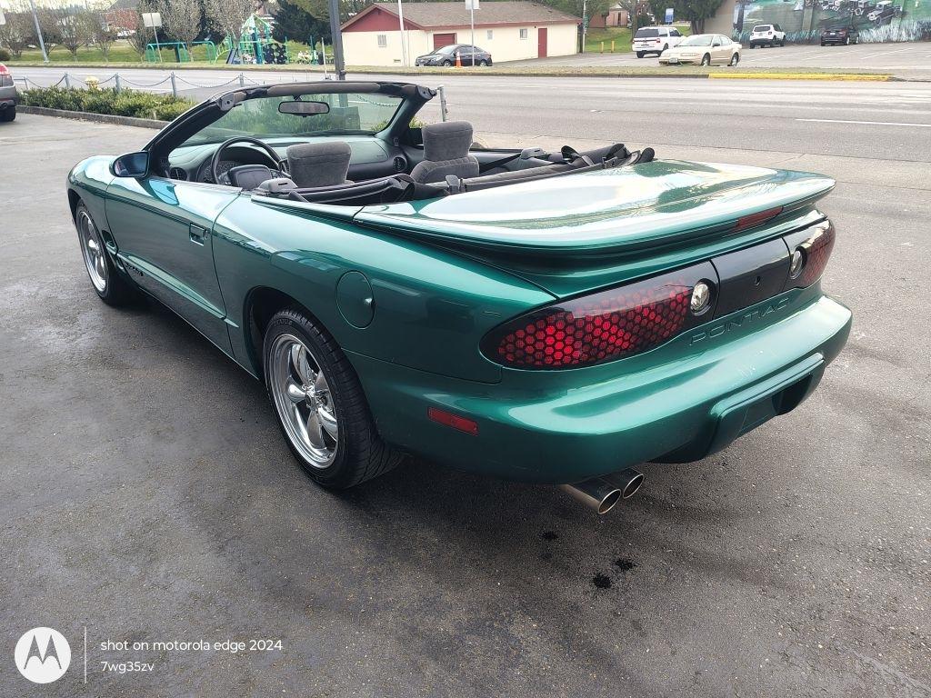 Pontiac Firebird  1998