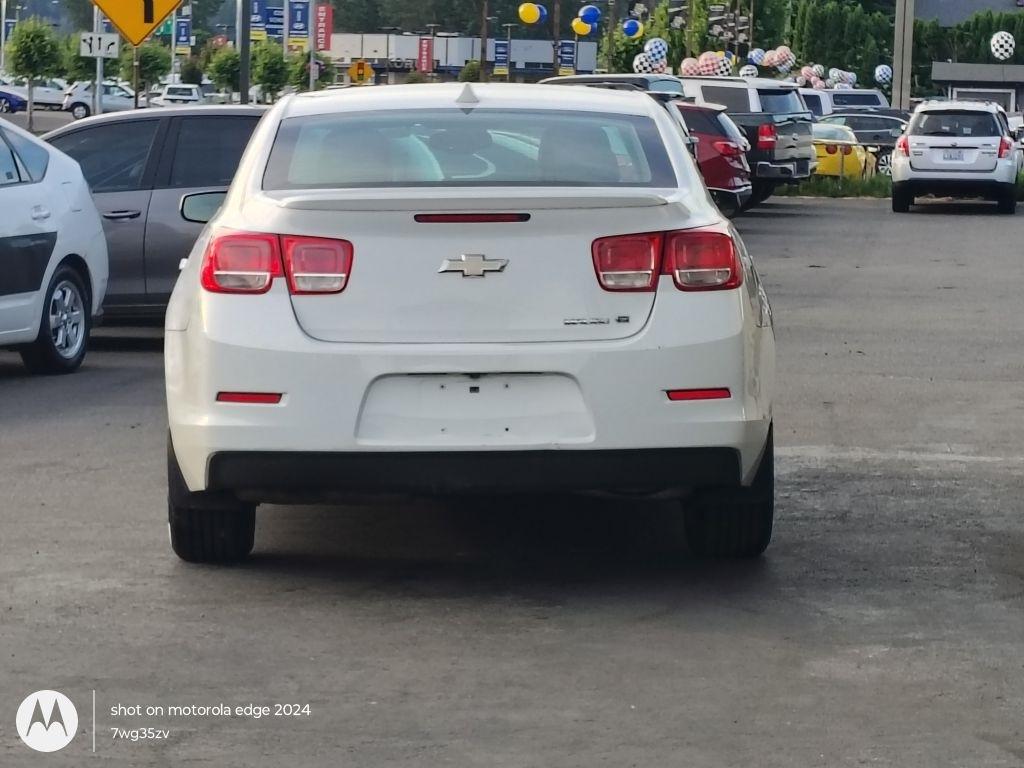Chevrolet Malibu  2013