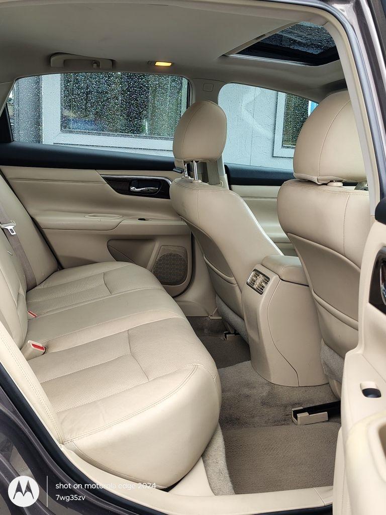 Nissan Altima  2013