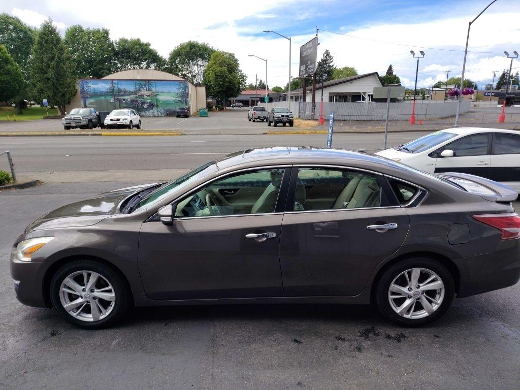Nissan Altima  2013