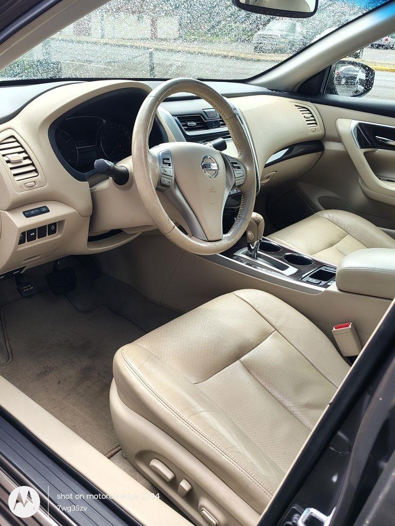 Nissan Altima  2013