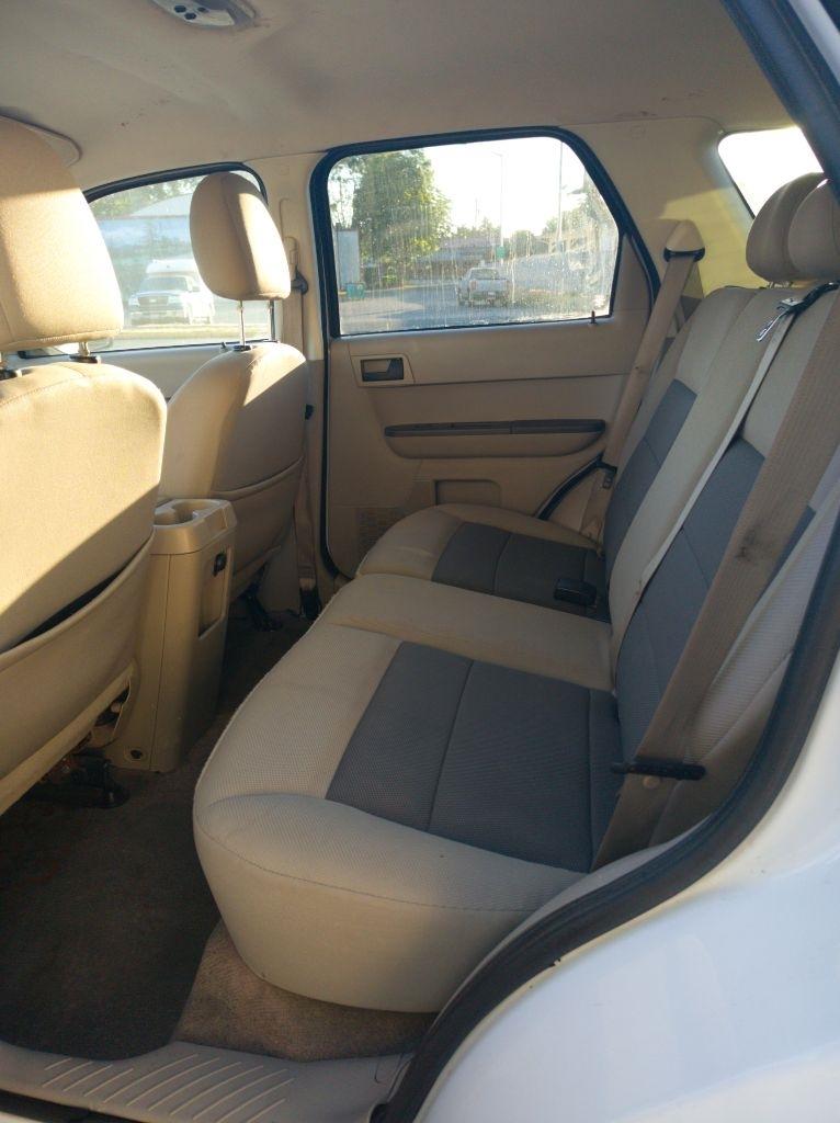Ford Escape  2008