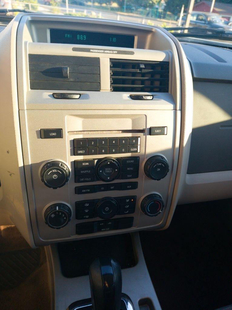 Ford Escape  2008