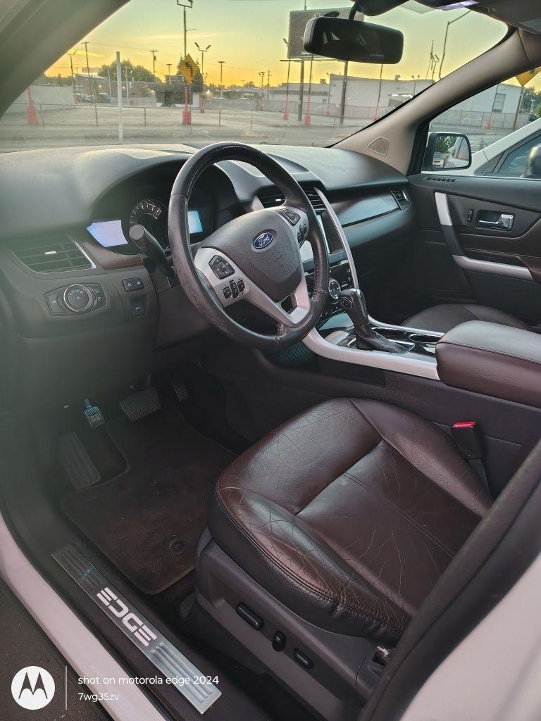 Ford Edge  2013
