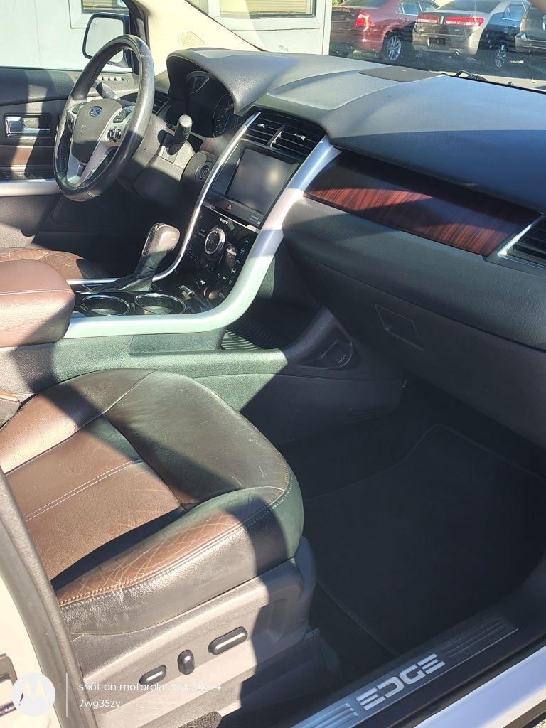 Ford Edge  2013
