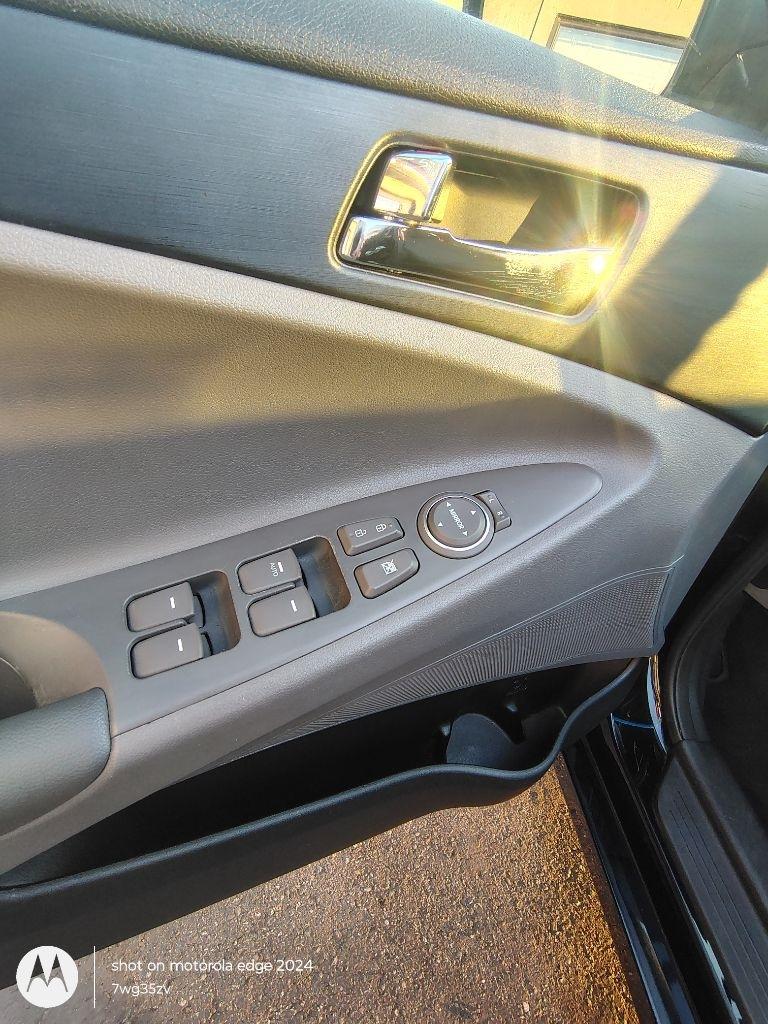 Hyundai Sonata  2011