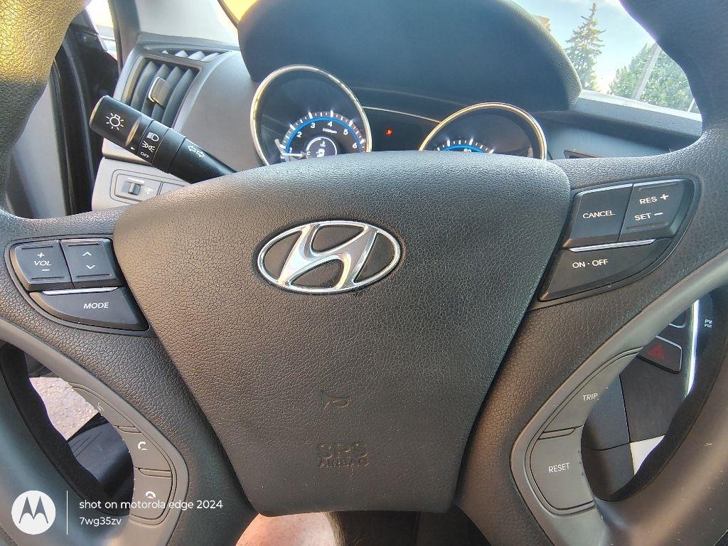 Hyundai Sonata  2011