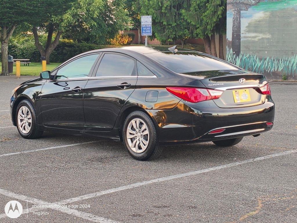 Hyundai Sonata  2011