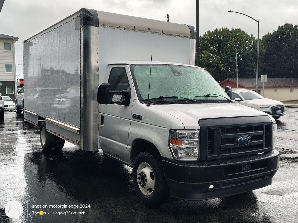 Ford Econoline  2023